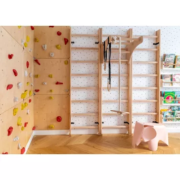 Drewniana drabinka gimnastyczna dla dzieci BenchK 111 + A204