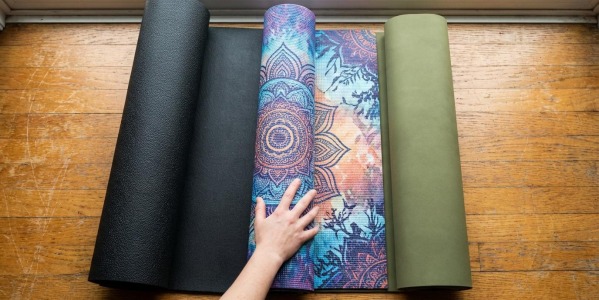 Jaka mata do ćwiczeń? Jak wybrać najlepszą matę treningową dla każdego treningu fitness