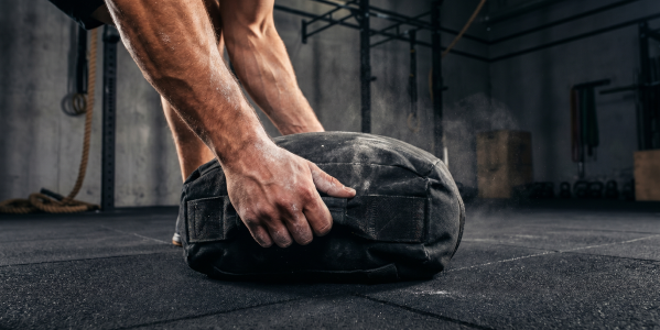 Sprzęt do treningu HYROX i fitness race: co kupić do przygotowania w klubie lub studiu?